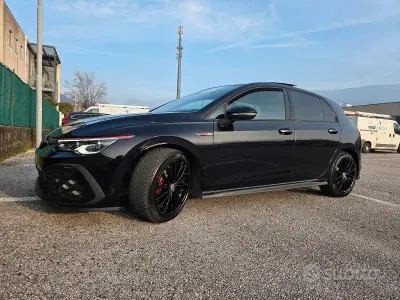 Usata VW Golf VIII GTI 245 CV (180 kW) 2021 Nero Berlina