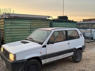 Usata Fiat Panda 4x4 50 CV (36 kW) 1988 Bianco Utilitaria