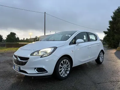 Usata Opel Corsa Cosmo 69 CV (50 kW) 2016 Bianco Utilitaria