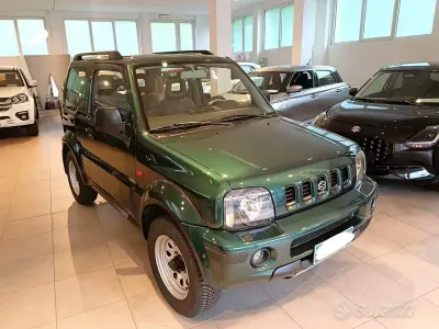 Usata Suzuki Jimny 82 CV (60 kW) 2004 Verde SUV