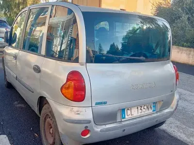 Usata Fiat Multipla 116 CV (85 kW) 2004 Grigio Monovolume