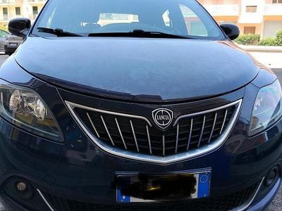Usata Lancia Ypsilon 69 CV (50 kW) 2021 Blu Utilitaria