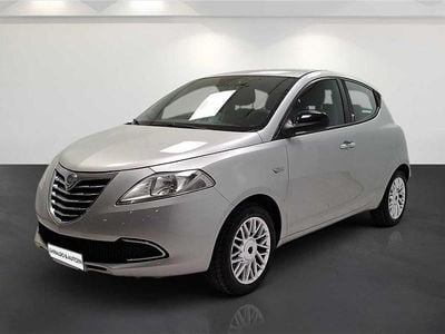 Usata Lancia Ypsilon Silver 69 CV (50 kW) 2014 Grigio Utilitaria