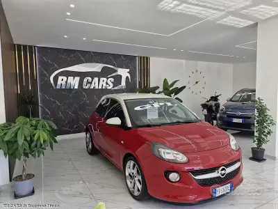 Usata Opel Adam Unlimited 87 CV (63 kW) 2014 Rosso Utilitaria