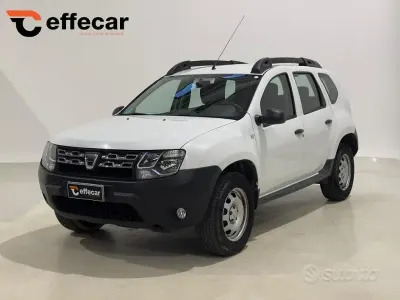 Usata Dacia Duster Ambiance 109 CV (80 kW) 2017 Bianco SUV