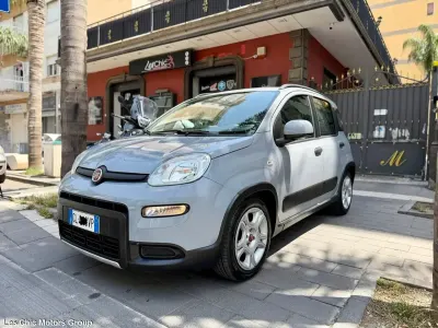Usata Fiat Panda Cross Cross 70 CV (51 kW) 2022 Grigio Utilitaria