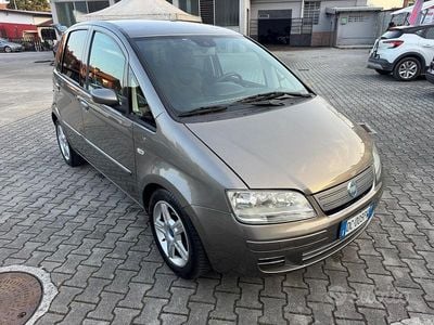 Usata Fiat Idea Emotion 95 CV (69 kW) 2006 Grigio Monovolume