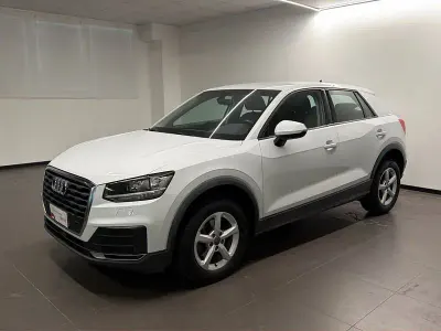 Usata Audi Q2 Business 116 CV (85 kW) 2019 Bianco SUV