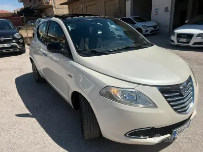 Usata Lancia Ypsilon S 85 CV (62 kW) 2011 Bianco Utilitaria