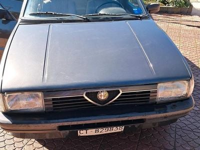 Usado Alfa Romeo 33 118 CV (86 kW) 1988 Gris Berlina