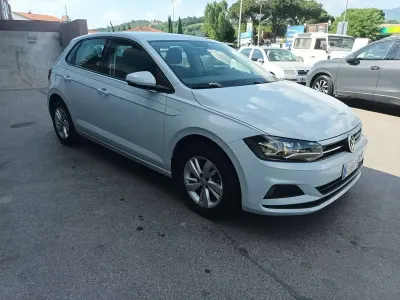 Usata VW Polo Comfortline 95 CV (69 kW) 2020 Argento Utilitaria
