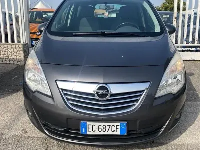 Usata Opel Meriva Cosmo 75 CV (55 kW) 2010 Grigio Monovolume