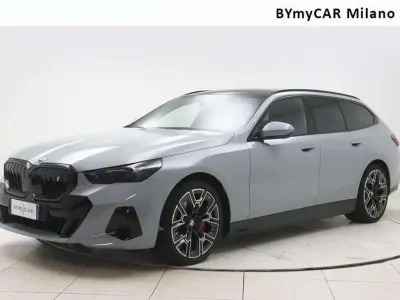 Usata BMW i5 M Sport 289 kW (394 CV) 2025 Brooklyn grey metallic Station wagon