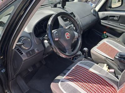 Usata Fiat Sedici 135 CV (99 kW) 2009 Nero SUV