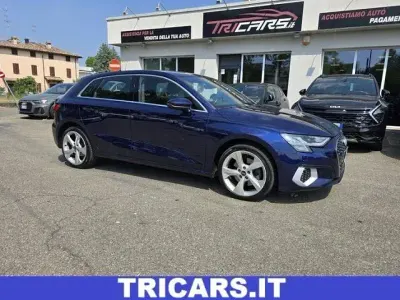 Usata Audi A3 Sportback g-tron Business 130 CV (95 kW) 2021 Blu Utilitaria