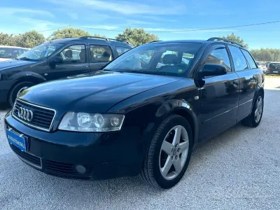 Usata Audi A4 130 CV (95 kW) 2004 Nero Station wagon