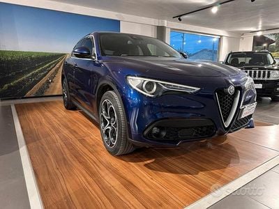 Usata Alfa Romeo Stelvio Lusso 210 CV (154 kW) 2019 Blu SUV
