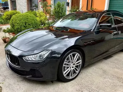 Usata Maserati Ghibli 250 CV (183 kW) 2013 Nero Berlina