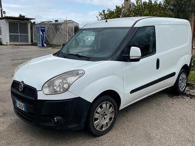 Usata Fiat Doblò 105 CV (77 kW) 2014 Bianco Monovolume