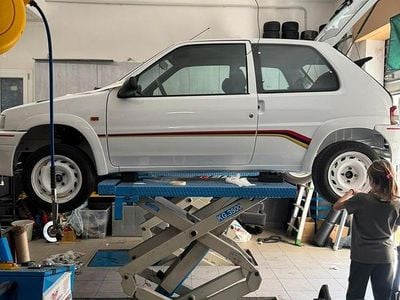 Usata Peugeot 106 98 CV (72 kW) 1994 Utilitaria