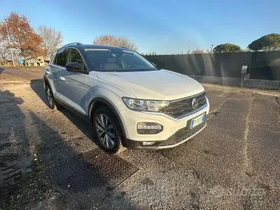 Usata VW T-Roc Style 150 CV (110 kW) 2018 Grigio SUV