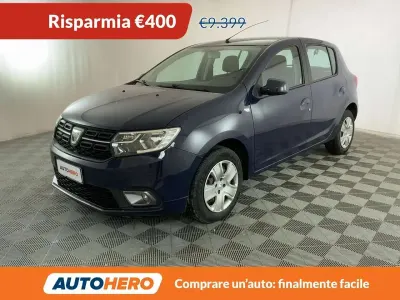 Usado Dacia Sandero Comfort 75 CV (55 kW) 2019 Azul Berlina