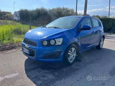 Usata Chevrolet Aveo LS 69 CV (50 kW) 2012 Bianco Berlina