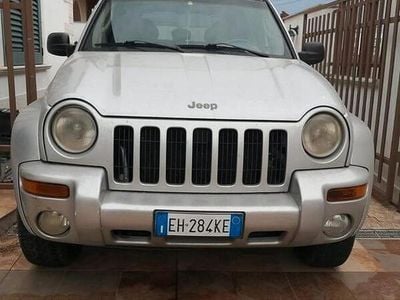 Second-hand Jeep Cherokee