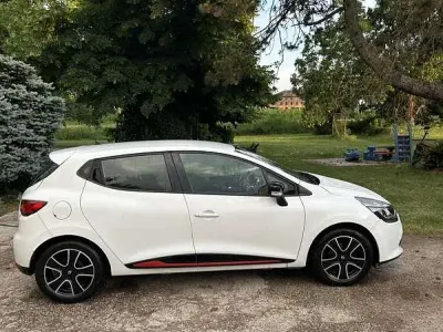 Usata Renault Clio IV 75 CV (55 kW) 2013 Berlina