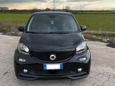 Usata Smart ForFour 71 CV (52 kW) 2019 Nero Utilitaria
