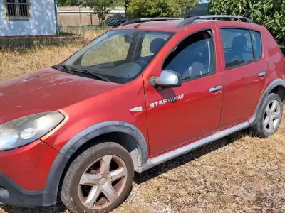 Usata Dacia Sandero Stepway 84 CV (61 kW) 2011 Rosso Berlina