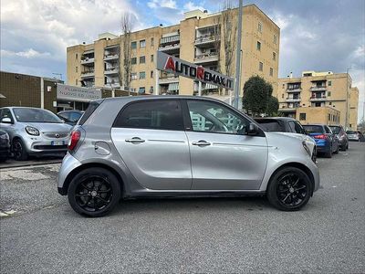 Usata Smart ForFour Passion 71 CV (52 kW) 2017 Argento Utilitaria