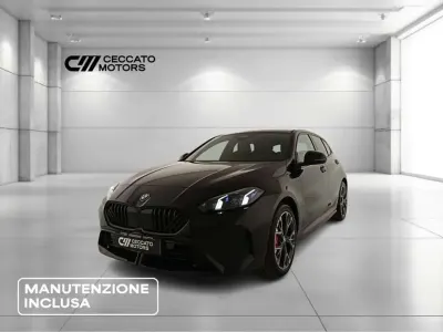 Usata BMW 118 M Sport 150 CV (110 kW) 2025 Black sapphire metallizzato Utilitaria
