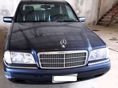 Mercedes C200