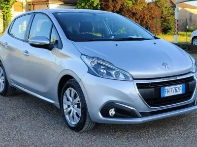 Usata Peugeot 208 Access 82 CV (60 kW) 2017 Other Utilitaria