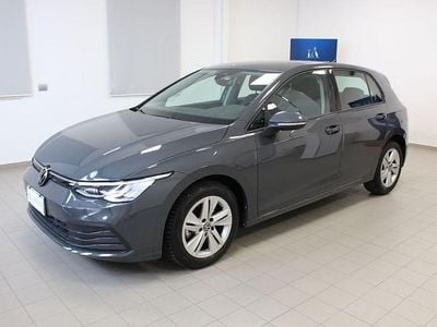 Usata VW Golf VII Life 149 CV (109 kW) 2021 Grigio Utilitaria