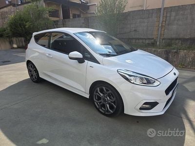 Gebraucht Ford Fiesta ST-Line 101 PS (74 kW) 2018 Weiß Kleinwagen