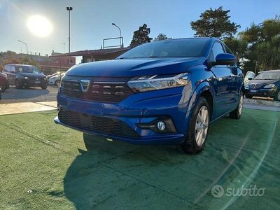 Begagnad Dacia Sandero Comfort 101 HK (74 kW) 2021 Blå Sedan