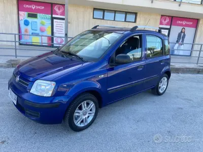 Usata Fiat Panda Dynamic 69 CV (50 kW) 2011 Blu Utilitaria