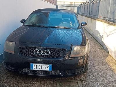 Usata Audi TT Roadster 179 CV (131 kW) 2000 Nero Cabrio