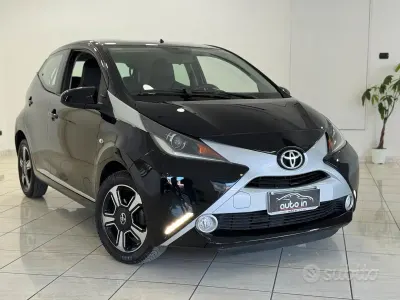 Usata Toyota Aygo X-clusiv 69 CV (50 kW) 2014 Nero Utilitaria