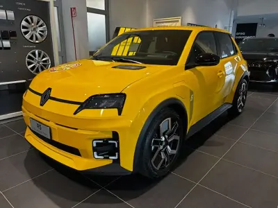 Nuova Renault R5 Urban 89 kW (122 CV) 2026 Giallo Utilitaria