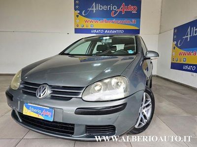 Usata VW Golf IV Trendline 105 CV (77 kW) 2004 Grigio scuro Berlina