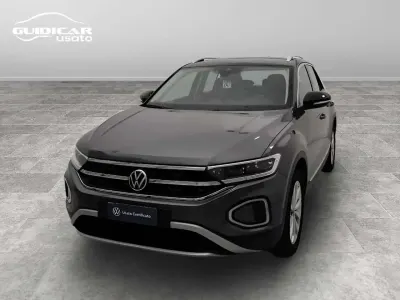 Usata VW T-Roc Style 116 CV (85 kW) 2025 Grigio SUV