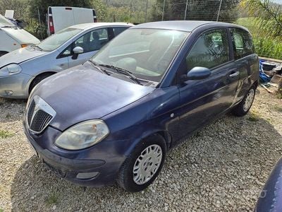 Gebraucht Lancia Ypsilon 60 PS (44 kW) 2004 Blau Kleinwagen