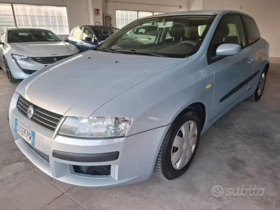 Usata Fiat Stilo Active 105 CV (77 kW) 2006 Grigio Berlina