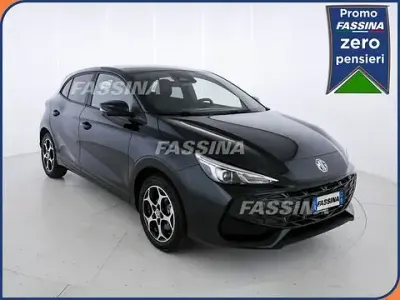 Nuova MG MG3 Luxury 102 CV (75 kW) 2026 Nero Utilitaria