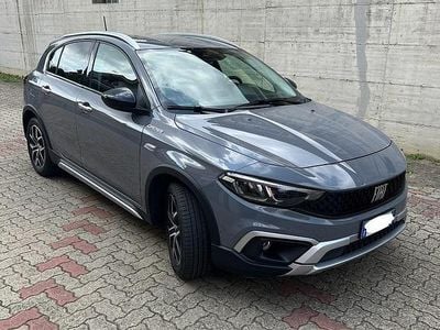 Usata Fiat Tipo Cross 131 CV (96 kW) 2022 Grigio Berlina