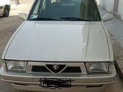 Usata Alfa Romeo 75 148 CV (108 kW) 1988 Berlina