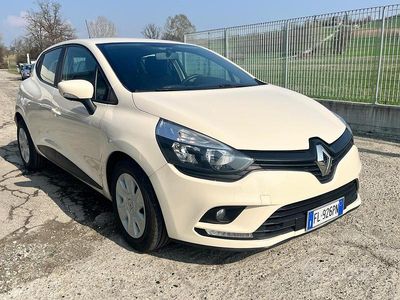 Begagnad Renault Clio IV 75 HK (55 kW) 2018 Sedan